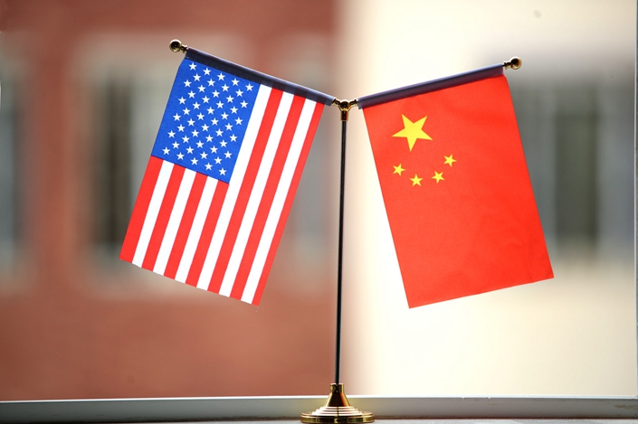 US and Chinese flags